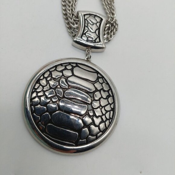 Silvertone Necklace Statement Large Pendant Choker - Picture 2 of 9